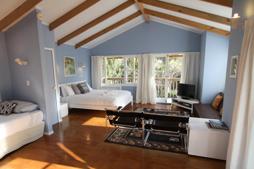 Fern Lodge Coromandel Rum bild